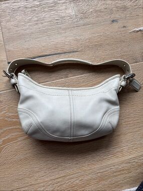 Vintage Coach Soho Mini Hobo Bag 9541 | Cream Leather | Y2K